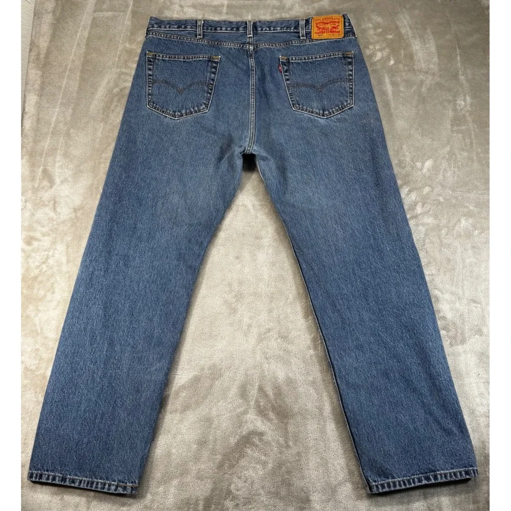 Levis 505 Regular Fit Jeans Mens 42x32 Blue Excellent Medium‎ Wash Straight Leg